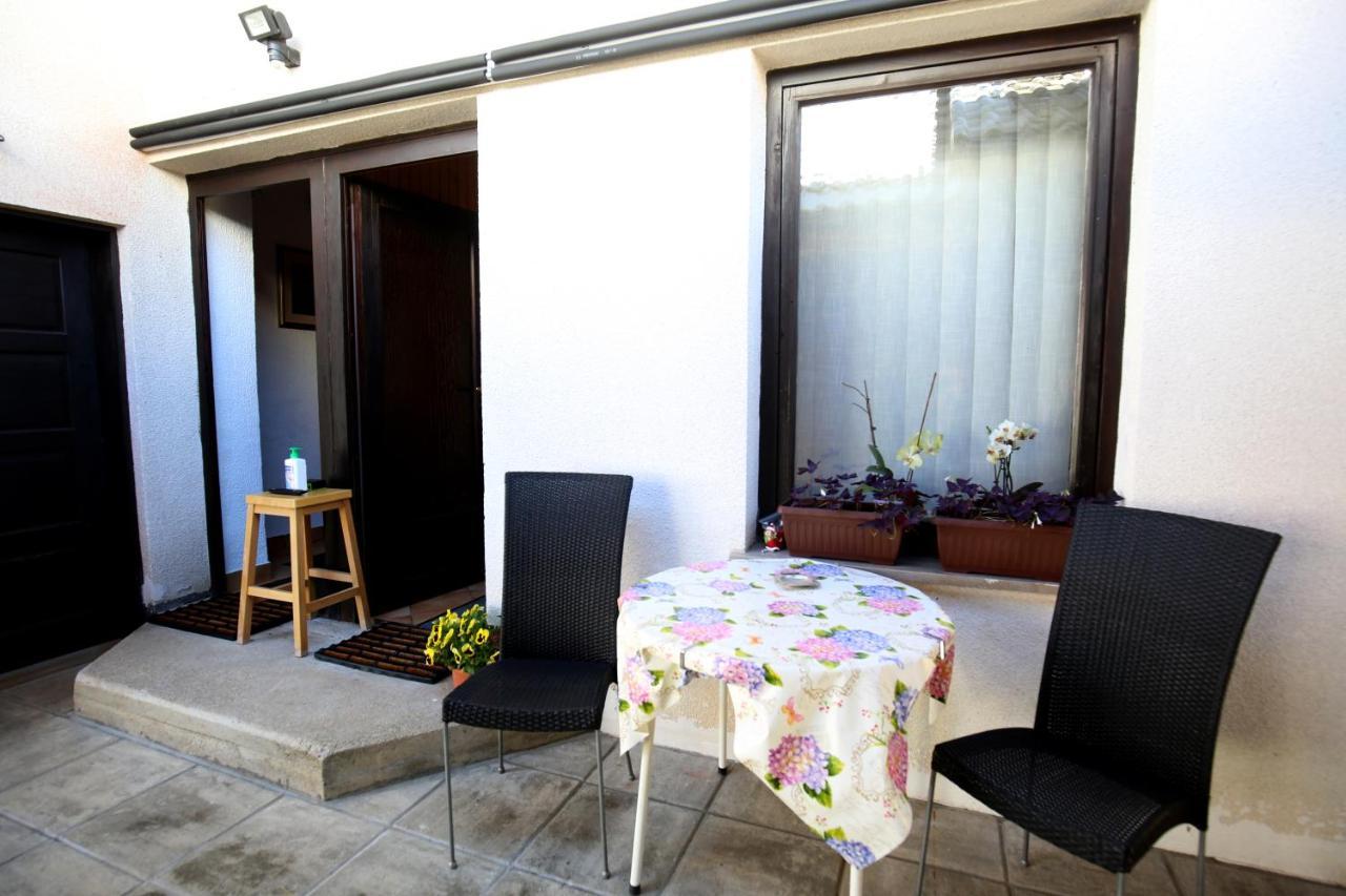 Apartment Jezerka Cerknica Exteriör bild