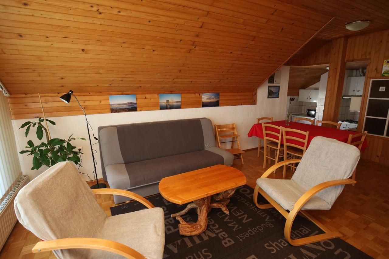 Apartment Jezerka Cerknica Exteriör bild